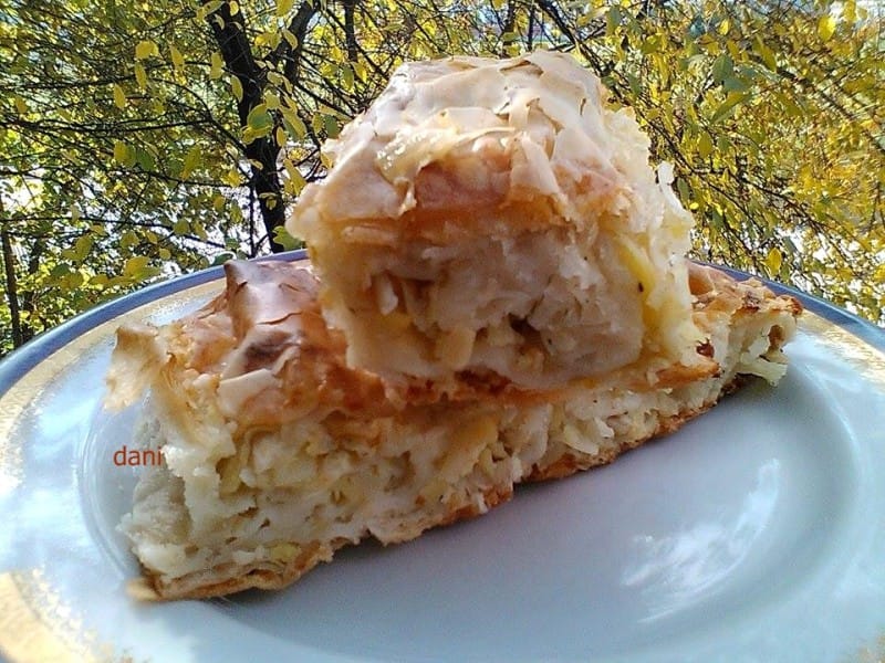 Пита со компир и урда