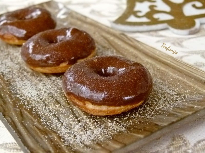Слатки хроно крофни (апарат за крофни)