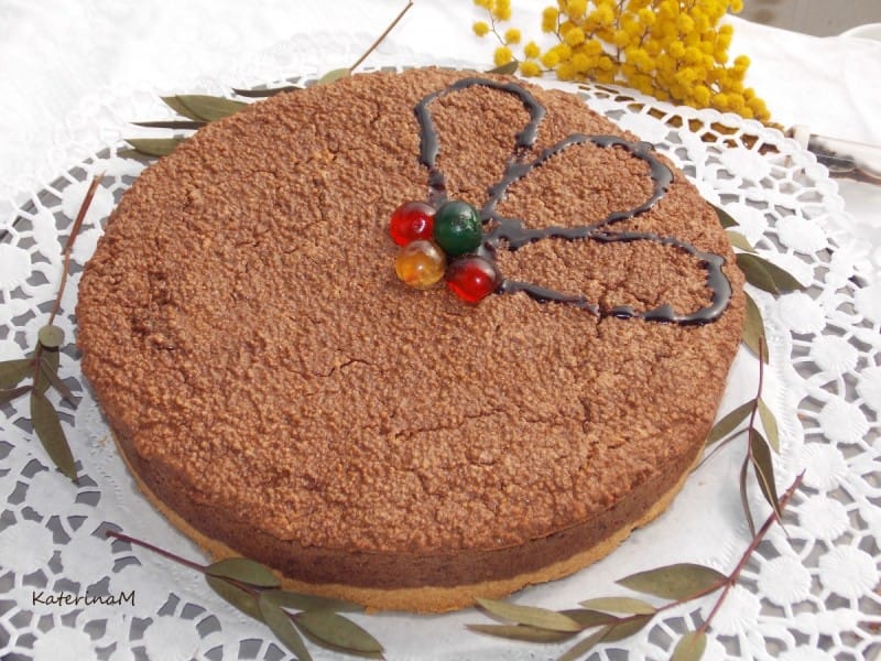 Чоколаден кус кус колач со амарети