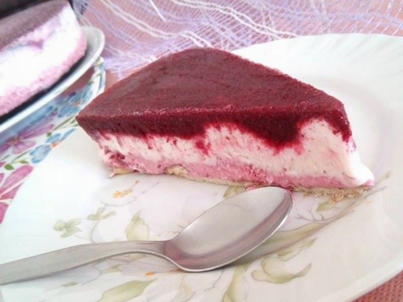 Ледена Sorbet-торта со вишни и аронија (без печење)