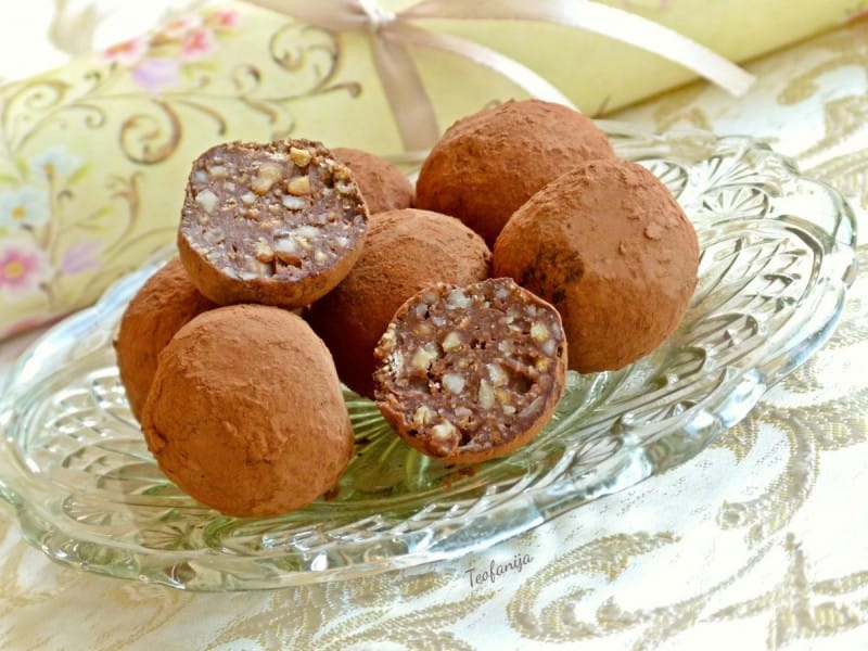 Бомбици со кикирики – truffles chocolate