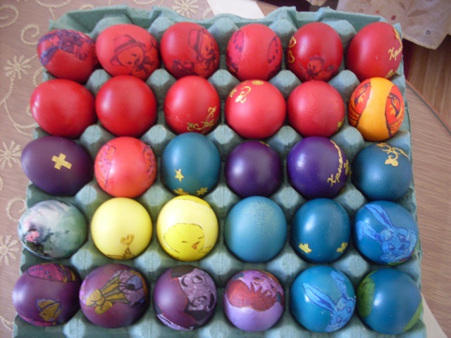 Декорирање велигденски јајца со салфетки