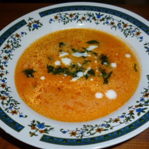 Супа од домати со павлака