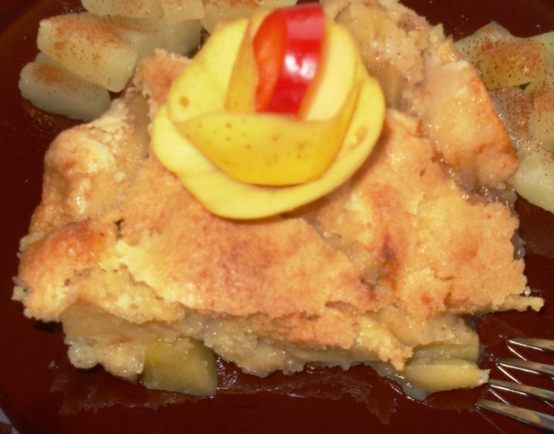 Јаболков коблер или американска пита од јаболка 