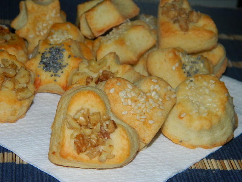 Солени колачиња со горгонзола