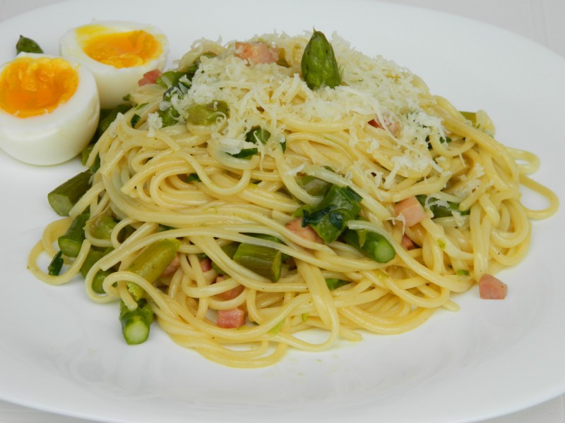 Шпагети со аспарагус