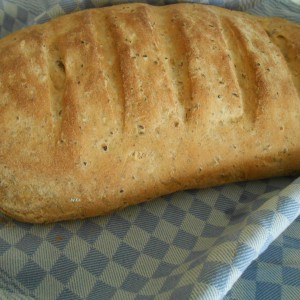 Рустичен леб со лен и маслинки