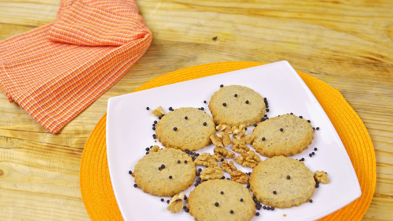 Видео рецепт: Бисквити со црн бибер     