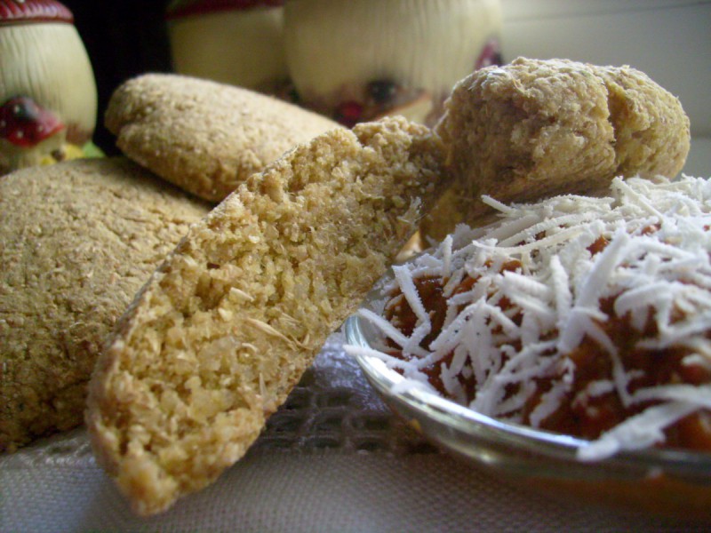 Бесквасен леб со мајчина душичка,жалфија и лаванда