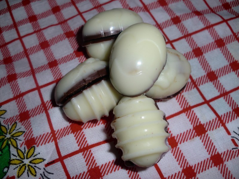 Пралини - чоколадни јајценца