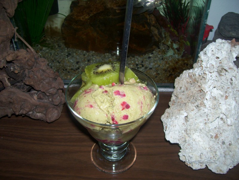 Сладолед од авокадо и банана за диеталци (посно, веган)