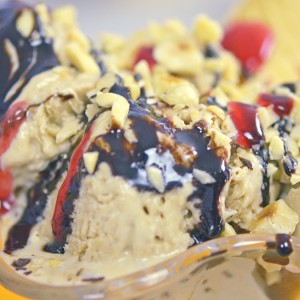Видео рецепт: Сладолед од ванила и чоколадо
