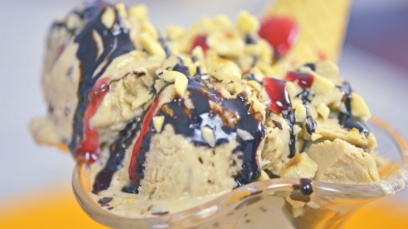 Видео рецепт: Сладолед од ванила и чоколадо