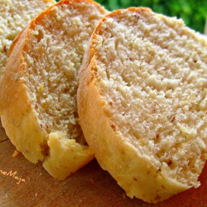 Домашен леб со мешано брашно