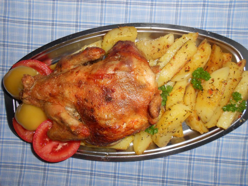 Печено пиле во апарат на Делимано (со малку поинаква маринада)