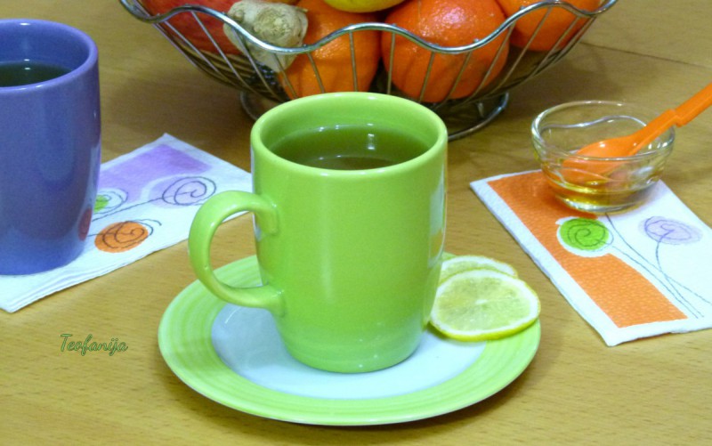 Зелен чај со свеж ѓумбир