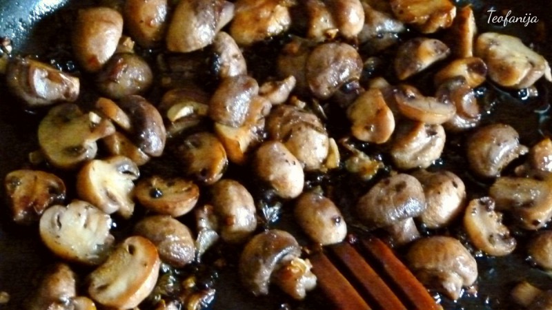 Пржени домашно маринирани печурки