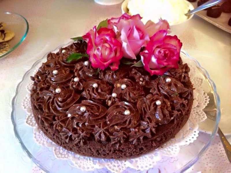 Чоколадна торта со кафе фростинг