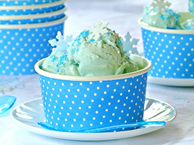 Снежен сладолед Frozen ice cream