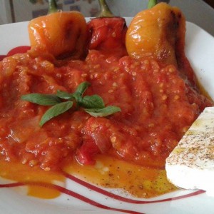 Летен ручек со пиперки и домати