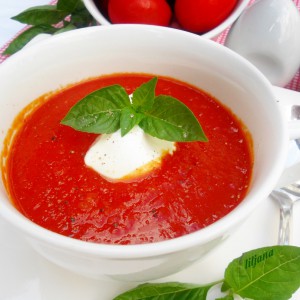 Домашна крем супа од домати
