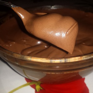 Течен чоколадо тип Нутела 