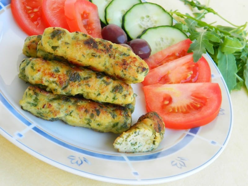 Пилешки ќебапи со рукола