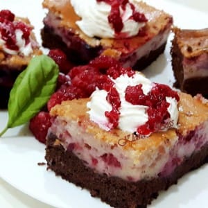 Малина чизкејк браунис