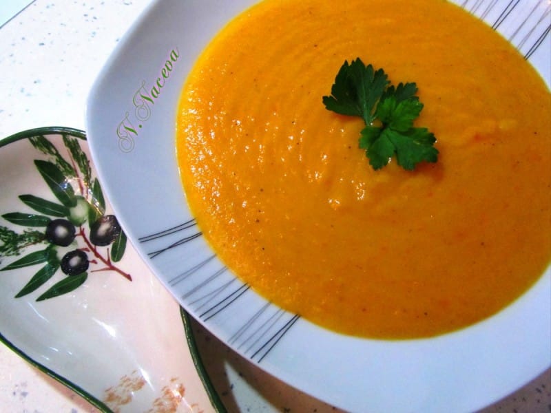 Крем супа од компири и моркови (посно)