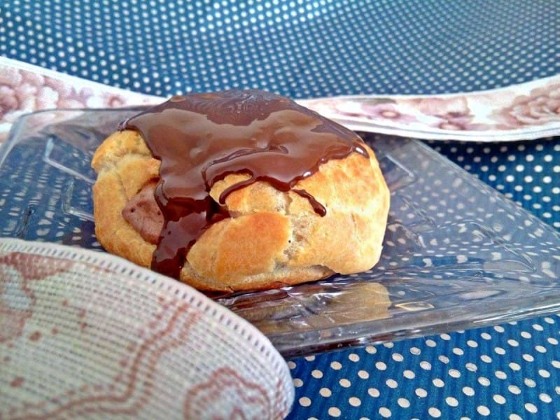 Нугат еклери