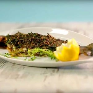 Видео рецепт: Маринирани пастрмки