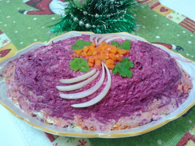 Салата Харинга во бунда (Селёдка под шубой)