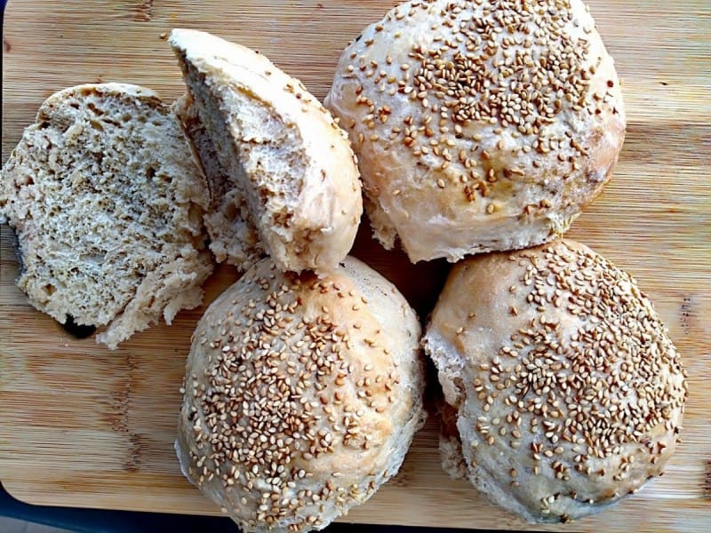 Целозрни булки со кефир