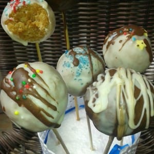 Кејк попс со крем и/или мармалад - Cake Pops
