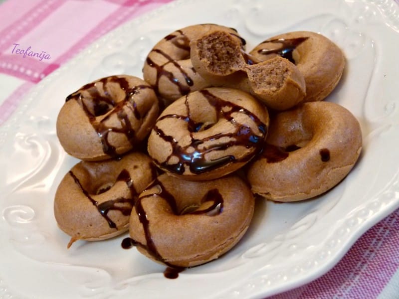 Посни крофнички со какао и џем (апарат за крофни)