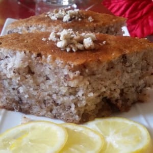Парен грчки колач со гриз