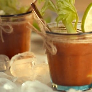 Видео рецепт: Коктел Bloody Mary