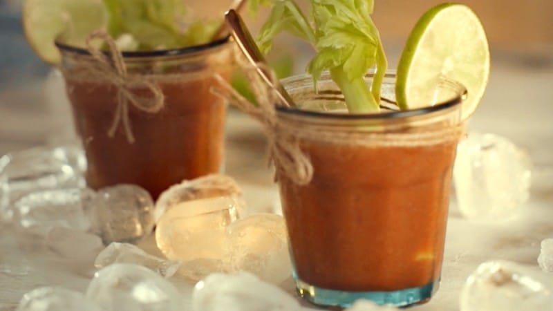 Видео рецепт: Коктел Bloody Mary
