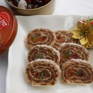Ролат со обланди и желе бомбони