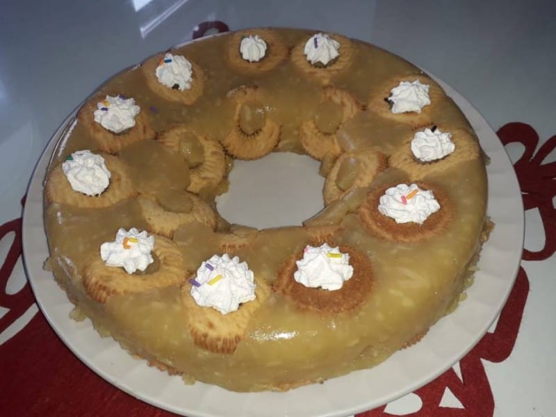 Брз колач со јаболко (без печење)