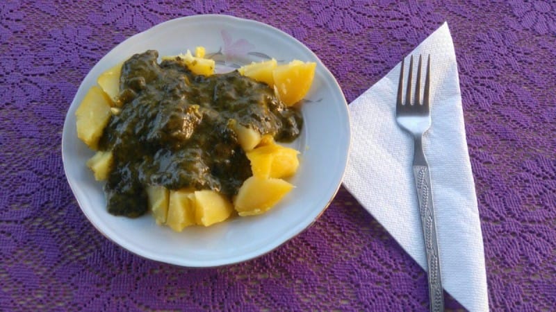 Макало од штавел и коприви