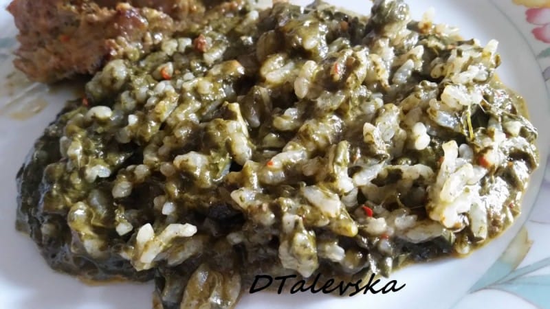 Тава со месо, киселец и штавељ (штавеј)