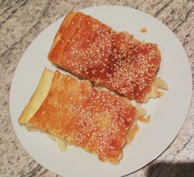 Полнето пециво со сирење