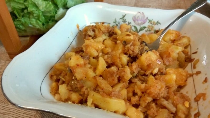 Рестован компир со печурки и кромид (посно)