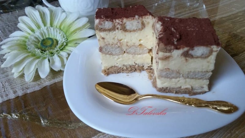Колач со пишкоти (без печење)