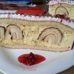 Торта со готови кори и ролат на Винчини (без печење)