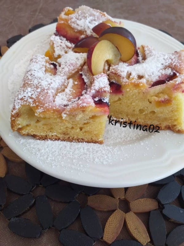 Колач со овошје