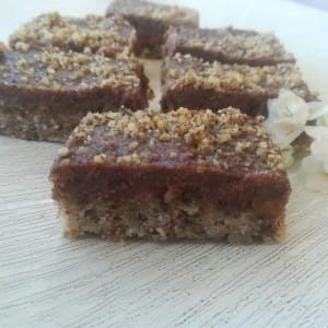 Чоколаден колач со ореви