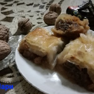 Баклава со алва и бисквити (посно)