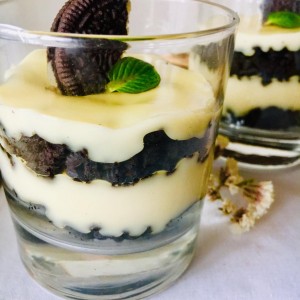 Десерт во чаша со орео